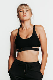 Wrapdrive courage sports bra mesh black white gym wear